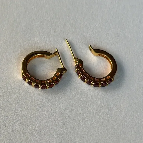 Garnet vermeil gold over sterling hoop pierced earrings - Picture 4 of 7